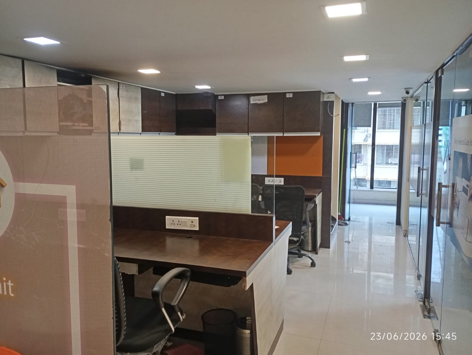 Private Cabin and Dedicated Desk Workspace in Andheri West